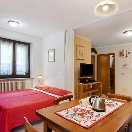 Verger Plein Soleil Di Piero *