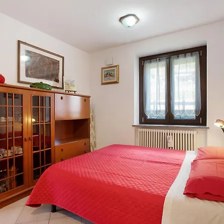 Verger Plein Soleil Di Piero *