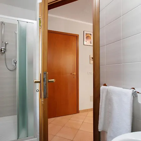 Verger Plein Soleil Di Piero